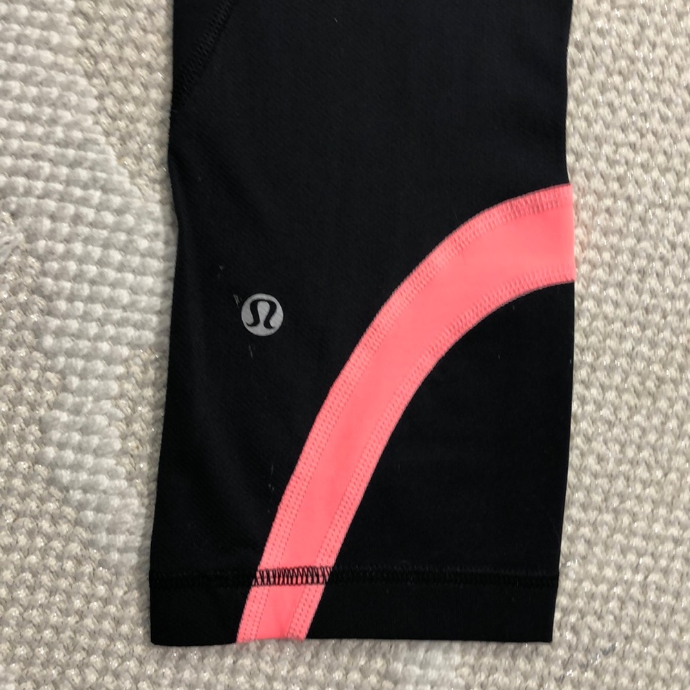 4/$40. Lululemon crop leggings - Picture 4 of 7